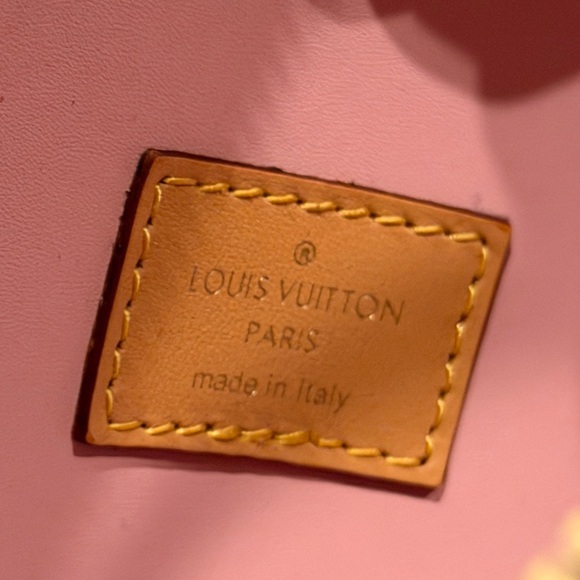 Louis Vuitton Egg Handbag - Picture 7 of 8